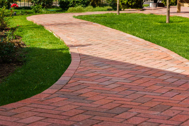 Best Professional Driveway Pavers  in Elgin, IL